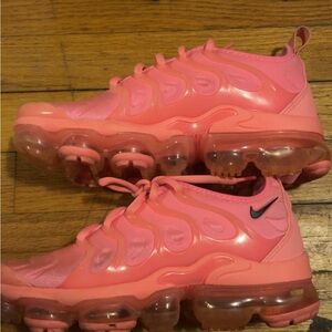 Nike Pink Sneakers